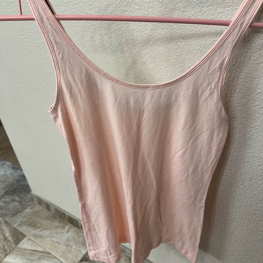 Lululemon tank top